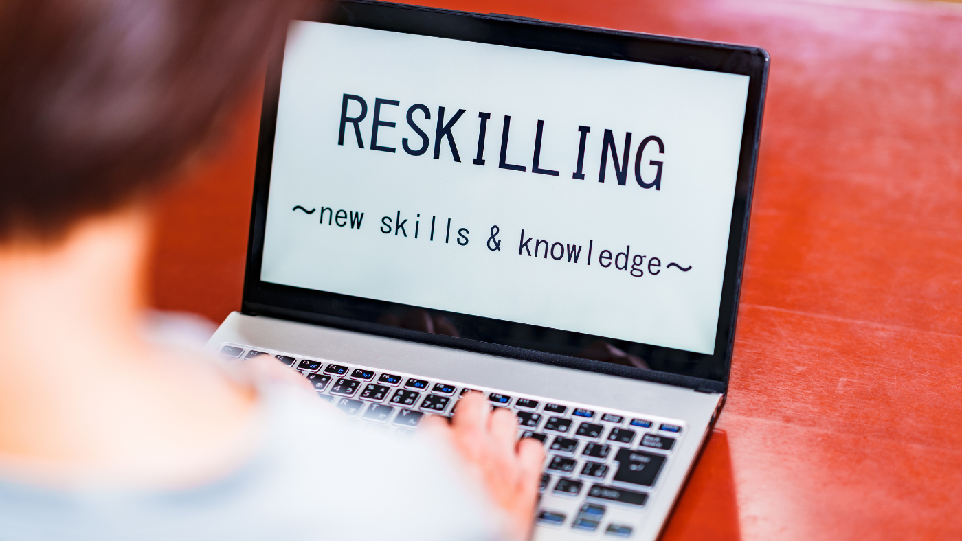 経営者がDXを「丸投げ」すると失敗する理由と正しい推進の考え方