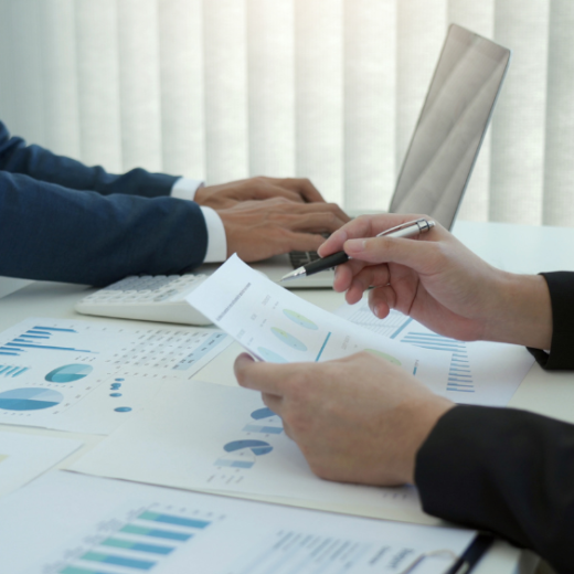 「担当者しかわからない仕事」が会社を危険にする理由。属人化リスクと業務改善の進め方とは？