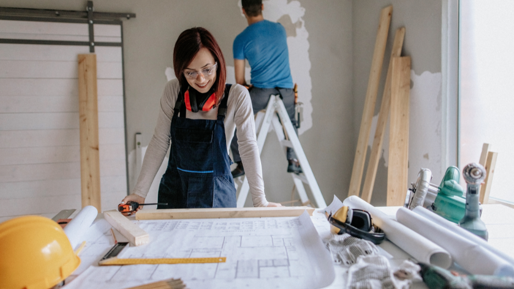 業務の属人化はDXのサイン|今すぐ改善に動くべき理由と進め方