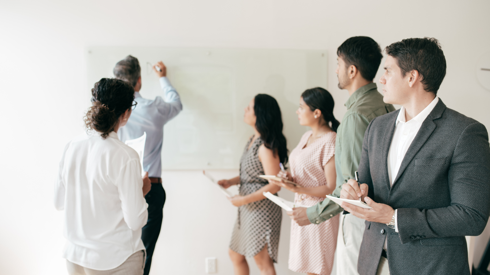 小さな業務改善が会社の未来を変える